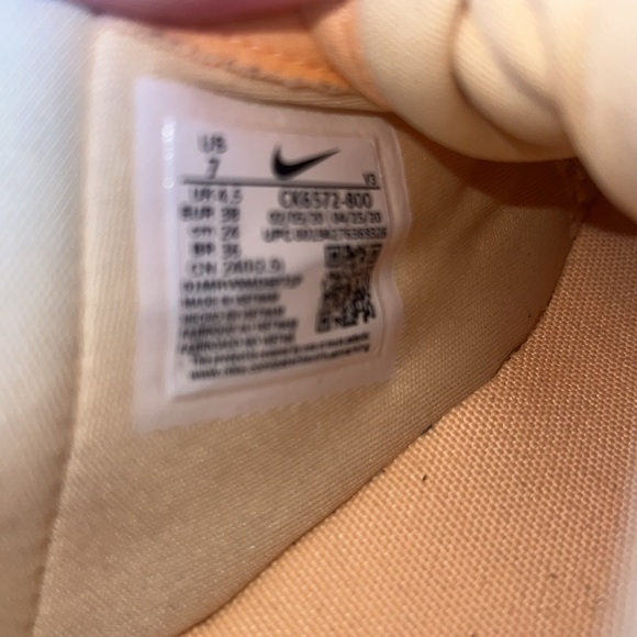 Nike Women’s Air Force 1 - Picture 8 of 8